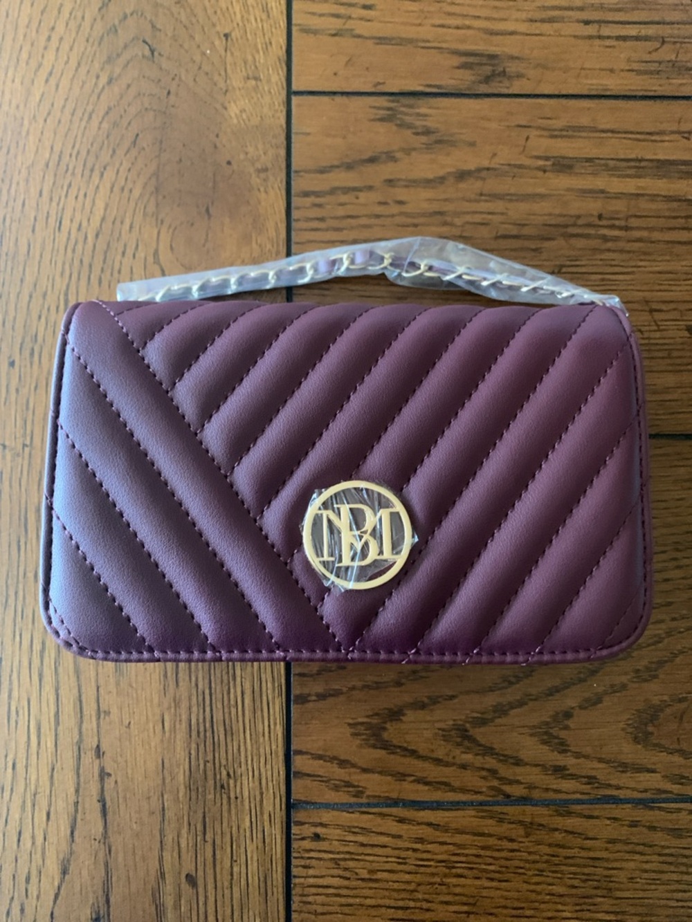 Badgley Mischka Quilted Plum Crossbody Bag with Chain Strap - Picture 3 of 8